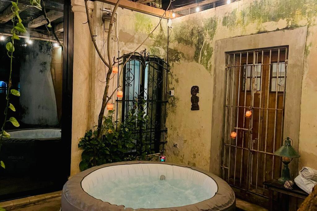 House Dzalbay Santa Lucia With Hot Tub Villa Mérida Dış mekan fotoğraf